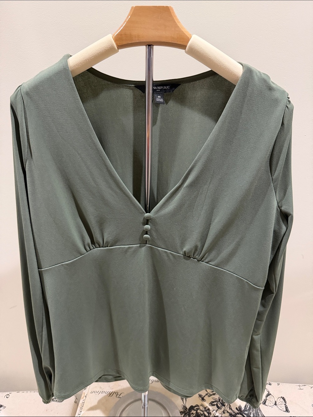 Banana Republic Sage Green V-Neck Button Front Blouse